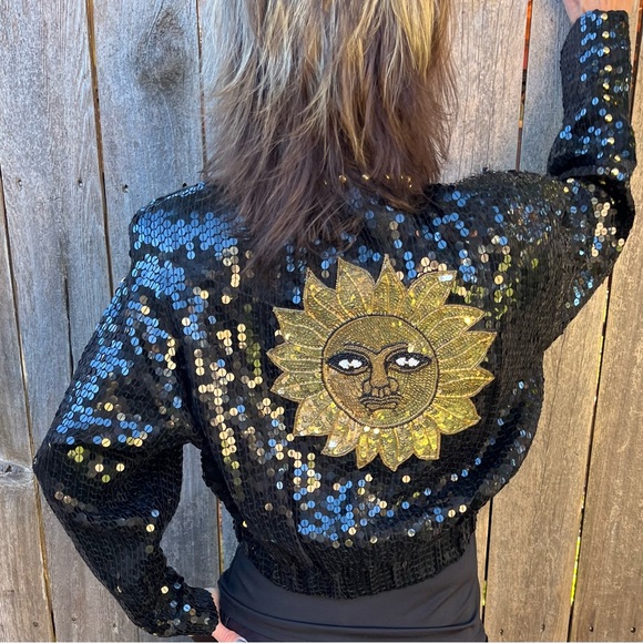 Black sequin jacket with beaded sun face on back ladies - Picture 8 of 9